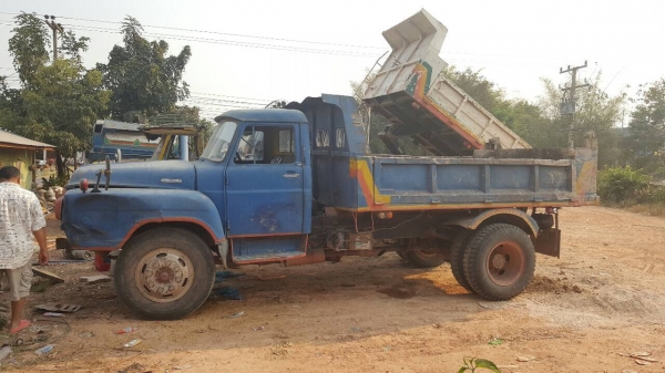 ขาย 6 ล้อดั้ม หัวยาว คัสซีสวยจัดตลอดเส้น เครื่อง 6BB1 145 แรงม้า เฟืองท้ายใหญ่ มีสโลว์กลาง เอกสารพร้อมโอนครับ ขาย 6 ล้อดั้ม หัวยาว คัสซีสวยจัดตลอดเส้น เครื่อง 6BB1 145 แรงม้า เฟืองท้ายใหญ่ มีสโลว์กลาง เอกสารพร้อมโอนครับ