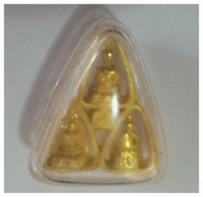 พระแก้วมรกต พระพุทธชินราช พระพุทธโสธร 3มงคล ตรงกลางฝังพลอยเสก เนื้อทองพ่นทราย