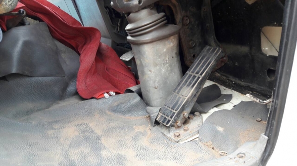 ขาย 6 ล้อ ยาง 900/20 HINO GD3WJKA กระบะยาว 5.50 เมตร เครื่อง WO6E 165 แรงม้า คัสซีสวยตลอดเส้น เบรคทิฟฟี่ พวงมาลัยพาวเวอร์ ทะเบียนพร้อมโอนครับ