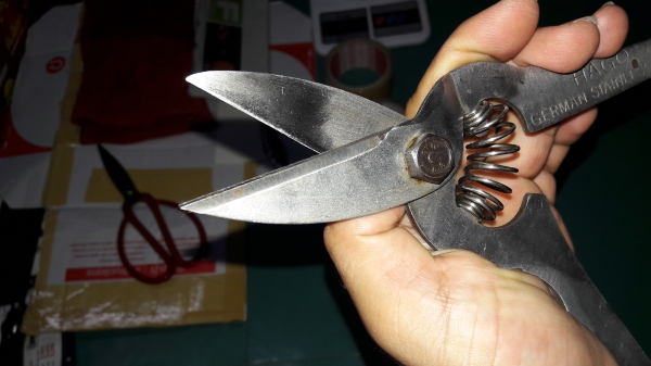 ขายกรรไกรขนาด9" HAGO GERMAN STAINLESS