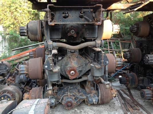 แท่นเพลาท้ายรถบรรทุกถุงลมอีสุสุ ฮีโน่