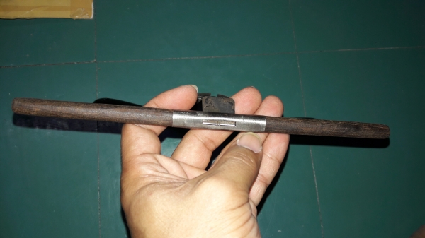 ขายกบผีเสื้อและเขียดไสไม้งานเก่าเก็บตราเพชร ขายกบผีเสื้อและเขียดไสไม้งานเก่าเก็บตราเพชร