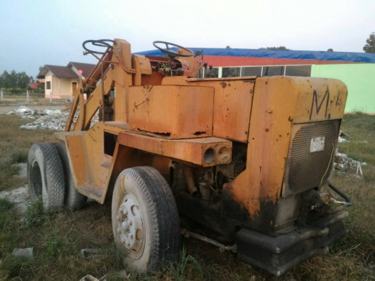 ขาย รถตัก CCM ชลบุรี เครื่อง EH700 168 แรงม้า เพลาขับ FUSO ปั้มดี รถใช้งานอยู่เป็นประจำ ราคาต่อรองได้ครับ