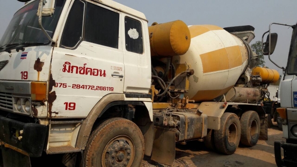 ขาย รถโม่ปูน 6 คิว มีให้เลือกทั้งหมด 5 คัน มี NISSAN 230 แรงม้า และ HINO ZM 260 แรงม้า รถพร้อมใช้ ทะเบียนครบทุกคัน ราคาต่อรองได้ครับ ขาย รถโม่ปูน 6 คิว มีให้เลือกทั้งหมด 5 คัน มี NISSAN 230 แรงม้า และ HINO ZM 260 แรงม้า รถพร้อมใช้ ทะเบียนครบทุกคัน ราคาต่อรองได้ครับ