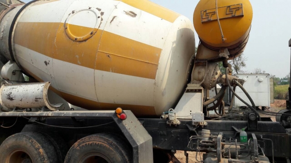 ขาย รถโม่ปูน 6 คิว มีให้เลือกทั้งหมด 5 คัน มี NISSAN 230 แรงม้า และ HINO ZM 260 แรงม้า รถพร้อมใช้ ทะเบียนครบทุกคัน ราคาต่อรองได้ครับ ขาย รถโม่ปูน 6 คิว มีให้เลือกทั้งหมด 5 คัน มี NISSAN 230 แรงม้า และ HINO ZM 260 แรงม้า รถพร้อมใช้ ทะเบียนครบทุกคัน ราคาต่อรองได้ครับ