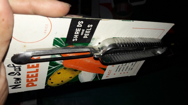 ขายที่ปอกเจาะคว้านผักผลไม้งานญี่ปุ่นใหม่เก่าเก็บ PEELER NEW Safety JAPAN. ขายที่ปอกเจาะคว้านผักผลไม้งานญี่ปุ่นใหม่เก่าเก็บ PEELER NEW Safety JAPAN.