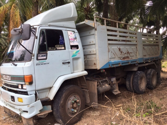 ขายรถ10ล้อดั้มพ์ ISUZU FXZ23NFPFR เครื่อง 240แรงม้า สนใจโทร 081-970-1072
