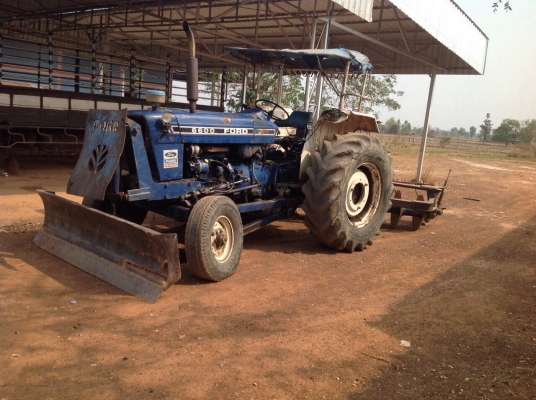 Ford6600 T3 เกียร์ D4NNใบดันหาง6 เครื่องดีมาก หางไม่ตก เล่มทะเบียนพร้อม