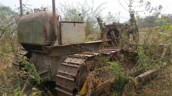 ต้องการขายอะไหล่ แทรกเตอร์D4ตีนเป็ด