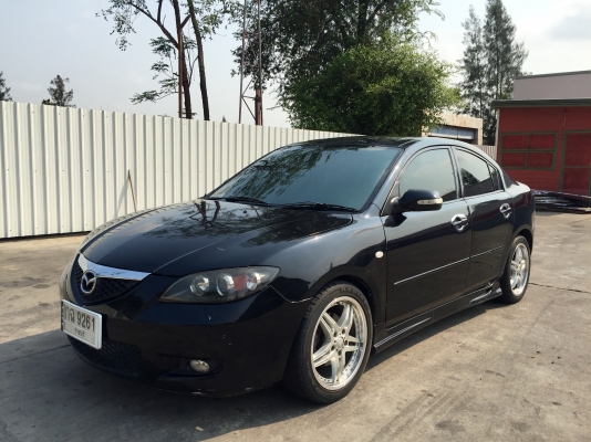 ขาย Mazda 3 ปี 2006 เครื่องดี ขับทางไกลสบายๆ เครื่องทำมาใหม่ สี พอได้ เอกสารพร้อม โอน ขาย 175000  ติดต่อ 0889419663