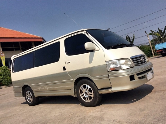 GRAND WAGON ปี 2002 2RZ เบนซิล NGV