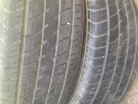 ขายล้อแม็กซ์ VIOS TRD SPORTIVO V3 พร้อมยาง Dunlop 185/60/15 ปลายปี 12 ขายล้อแม็กซ์ VIOS TRD SPORTIVO V3 พร้อมยาง Dunlop 185/60/15 ปลายปี 12