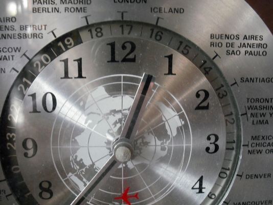 นาฬิกาตั้งโต๊ะบอกเวลาทั่วโลก Made in Japan แท้