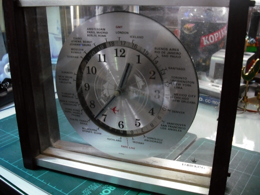 นาฬิกาตั้งโต๊ะบอกเวลาทั่วโลก Made in Japan แท้