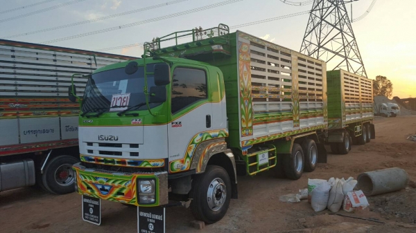 ISUZU FXZ360 ปี 56  ดั๊มพ์พืชไร่ พ่วงแม่ลูก 3 เพลา อู่สมศักดิ์ชลบุรี