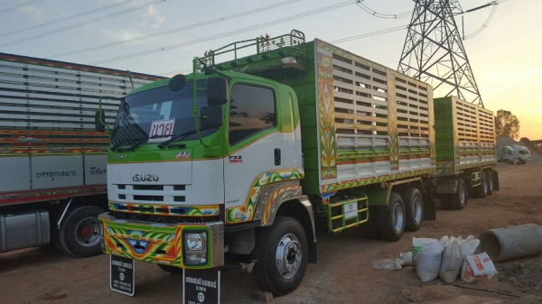 ISUZU FXZ360 ปี 56  ดั๊มพ์พืชไร่ พ่วงแม่ลูก 3 เพลา อู่สมศักดิ์ชลบุรี
