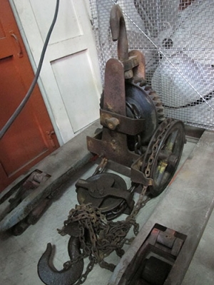 ขายรอกทหารโบราณ รอกมือสาวเหล็กหล่อทั้งตัวแข็งแรงมาก