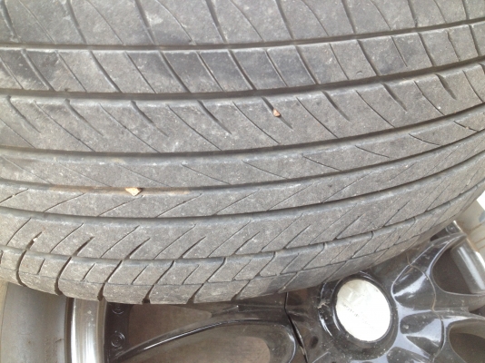 ขายล้อแม็ก ขอบ 18 5 รู 114 พร้อมยาง 225/40/18