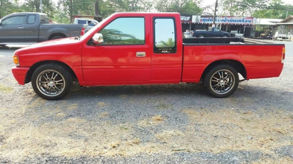 ขายอีซูซุ มังกร เครื่อง 2.5 แอร์เย็นคัทซีสวย สีเต็ม ล้อแม็ก ราคา120,000 สนใจโทร 0866668500 - 0805669540