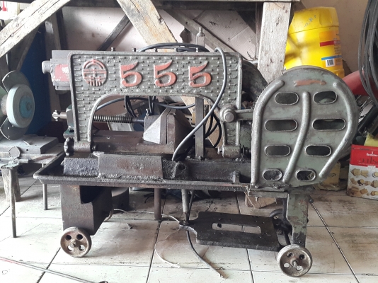 แท่นเลื่อย 555 ของไต้หวัน รุ่นหนัก บึกบึน สภาพสวยๆ 6,000 ไม่มีมอเตอร์ ด่วนๆๆ
