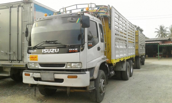 ขาย 10 ล้อ อีซูซุ เดก้า ยูโร 2   270 แรง  แม่ลูก ยาว 6 ม. ปี 45 สภาพดี พร้อมใช้  จัดแนนท์ได้ครับ สนใจติดต่อ 081-9420141  ,  081-5715326