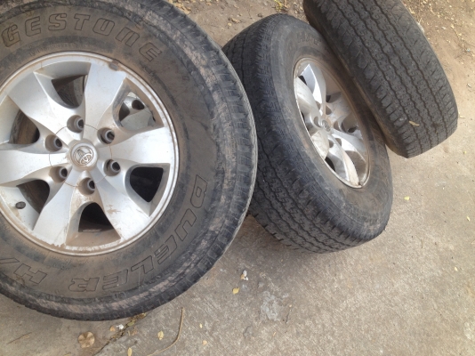 ขายล้อแม็ก Toyota vigo Champ 16 พร้อมยาง 265 70 16