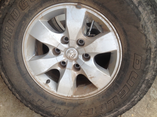 ขายล้อแม็ก Toyota vigo Champ 16 พร้อมยาง 265 70 16