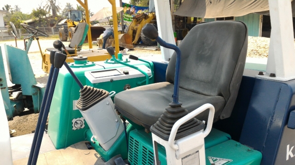ขายถูก รถขุด KUBOTA KX-033 เครื่องยนต์ 4สูบ ประหยัดจิงตัวจริง ผลิตและนำเข้าจากญี่ปุ่น โทร.090-986-2521 อ๊อบ