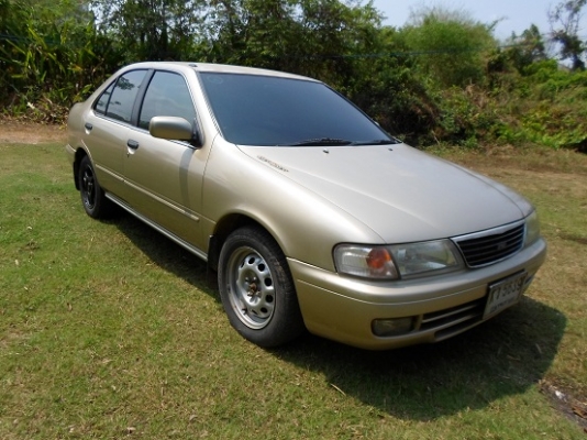 Nissan SUNNY ปี98 Nissan SUNNY ปี98