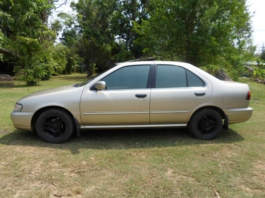 Nissan SUNNY ปี98 Nissan SUNNY ปี98