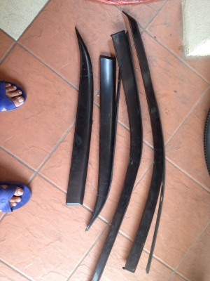 ขายเวทเทอร์การ์ด  accord 94-97 กิ๊บไม่ครบ สภาพสวยรอยน้อยๆ ชุดละ 1000 สนใจ 0827861333