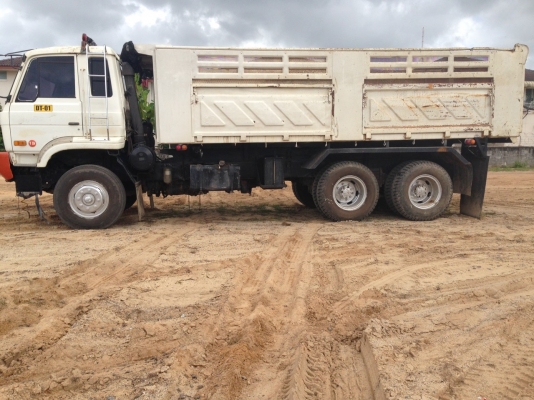 ขายรถนิสสัน  รุ่น CWM430MHR  สนใจติดต่อ  089-6551506