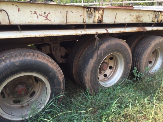 หางลากสามเพลาของสามมิตรยาว12เมตร40