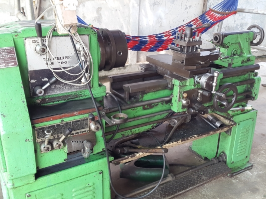 แท่นกลึง 5 ฟุต ต้าชิง 700 B 3 เพลา เกียร์บล็อก พร้อมใช้งาน สภาพสวยๆ 74,000