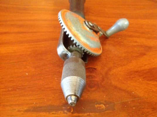 ขายสว่านมือหมุน Vintage Carrington "The Robin" England 13"