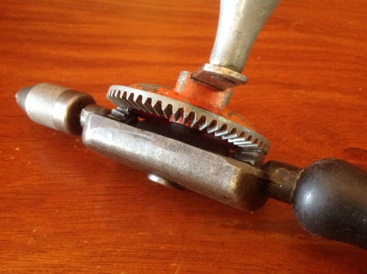 ขายสว่านมือหมุน Vintage Carrington "The Robin" England 13"