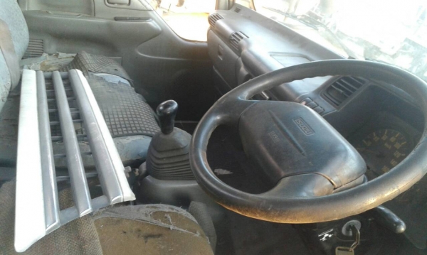 ขายหัวเก๋ง HINO รุ่น สิงห์ไฮเทค รถเก่านอก ราคา 90,000 บาท