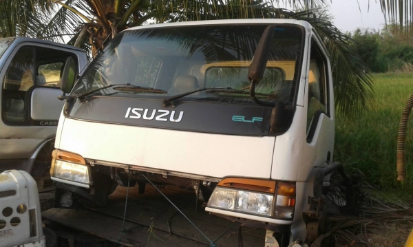 ขายหัวเก๋ง ISUZU NPR 6 ล้อกลาง รถเก่านอก ราคา 64,000 บาท