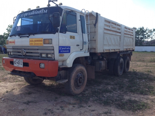 รถนิสสัน รุ่น CWM430MHR  สนใจติดต่อ 089-6551506