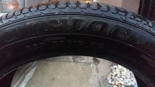 ขายยาง 225/50/18 dunlop japan