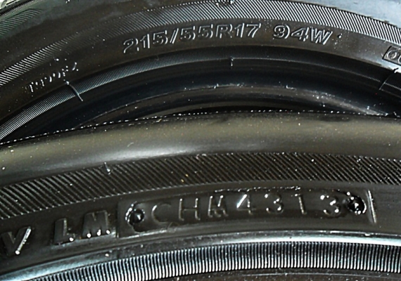 ยางขอบ17 บริดสโตน 215-55-R17ลงพื้นปี14 (4เส้น3,600)