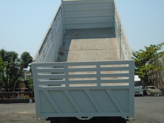 ขายรถดั้มพ์ 10 ล้อ 3 เพลา