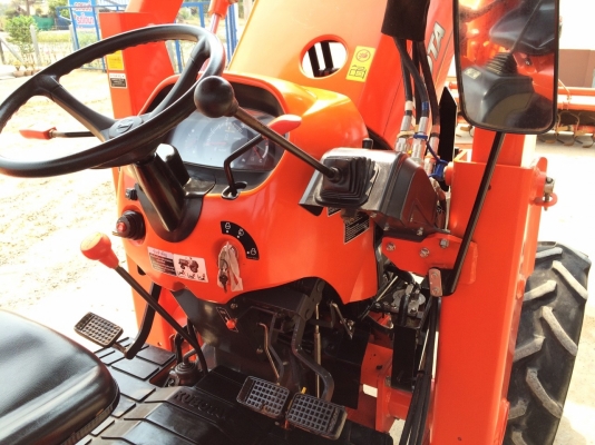 ขาย  L 4708   พร้อมชุดบุ้งกี๋คูโบต้า + ใบมีดดันดิน  อยากขาย 485000 ต่อรองได้ด่วนๆรถพร้อมใช้งาน รับประกันดีจิง  เดิม การันตีคุณภาพ