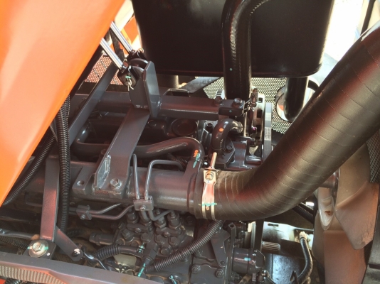 ขาย  L 4708   พร้อมชุดบุ้งกี๋คูโบต้า + ใบมีดดันดิน  อยากขาย 485000 ต่อรองได้ด่วนๆรถพร้อมใช้งาน รับประกันดีจิง  เดิม การันตีคุณภาพ