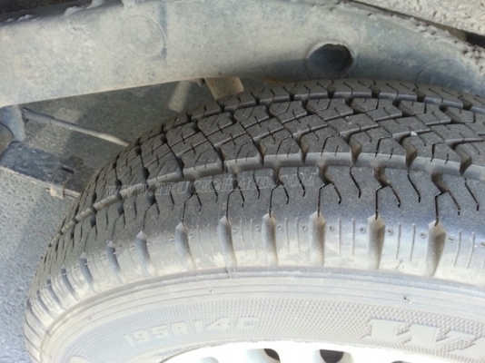 รถกระบะแค๊บ ISUZU รุ่น SLX เครื่อง 2500 CC .  90 แรงม้า TURBO  ปีจดทะเบียน  2543