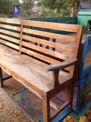 ขายเตียงกับม้านั่งยาว ขายเตียงกับม้านั่งยาว