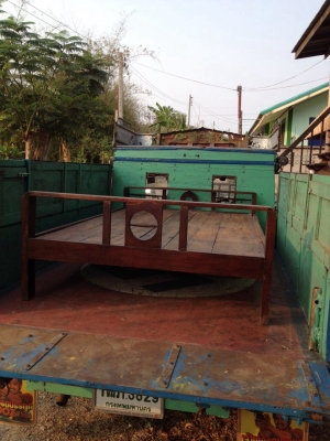 ขายเตียงกับม้านั่งยาว ขายเตียงกับม้านั่งยาว