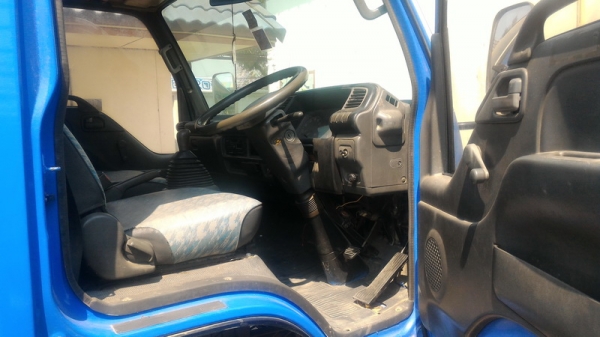 ISUZU NQR 140 ตู้บรรทุก