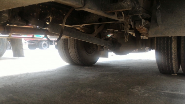 ISUZU NQR 140 ตู้บรรทุก