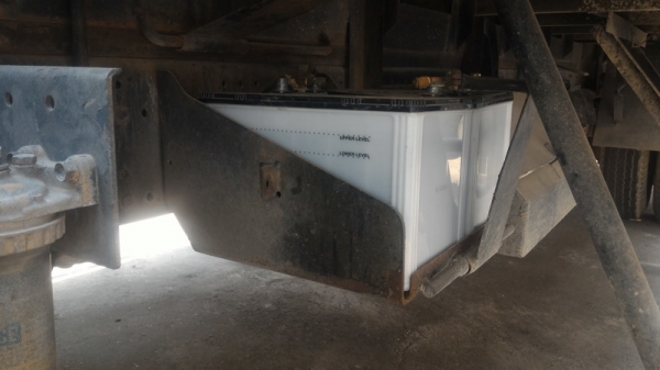 ISUZU NQR 140 ตู้บรรทุก